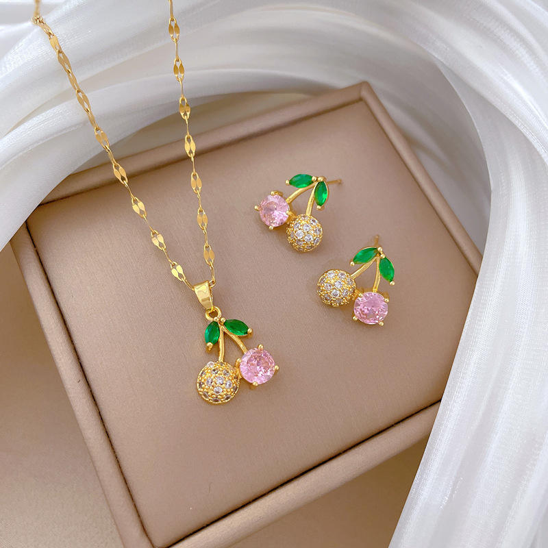 Cherry Jewelry Set – Pink Gemstone & Gold Crystal Design