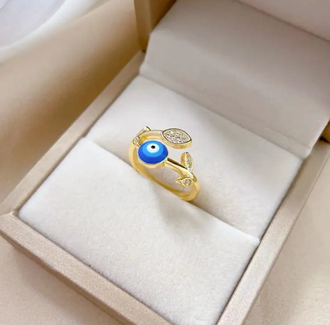 Gold Evil Eye Ring – Protective Charm with Crystal Leaf Accents