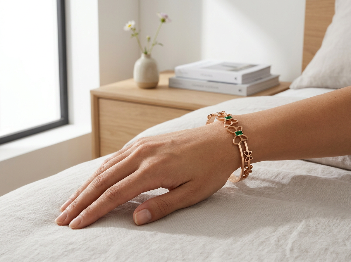 Gold Butterfly Bracelet with Green Gemstones – Elegant Women’s Jewelry